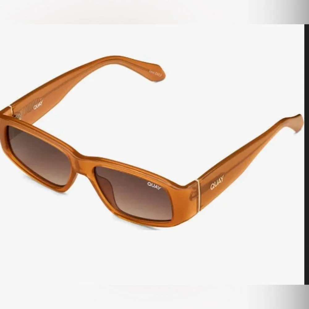 Quay No Envy caramel rectangular edgy wrapped‎ sunglasses new with acrylic case